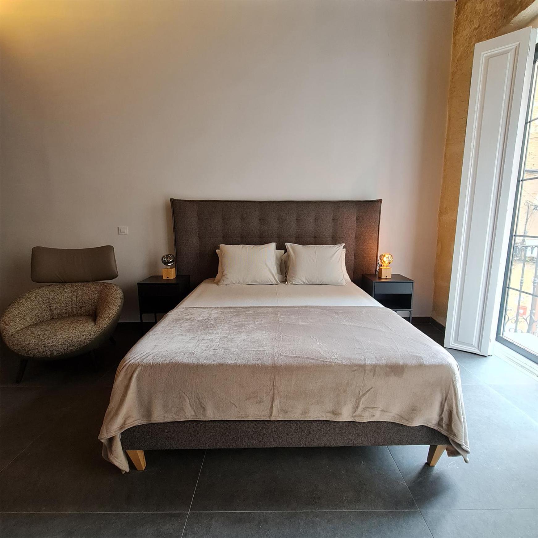 Appartement Historic 12 *
